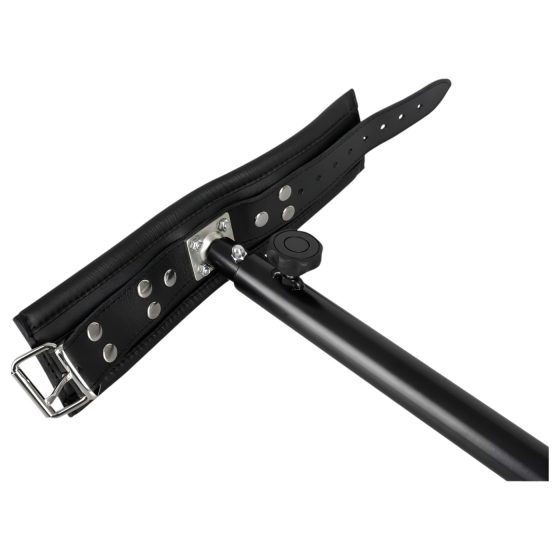 ZADO - rozpěrná tyč na nohy - černá