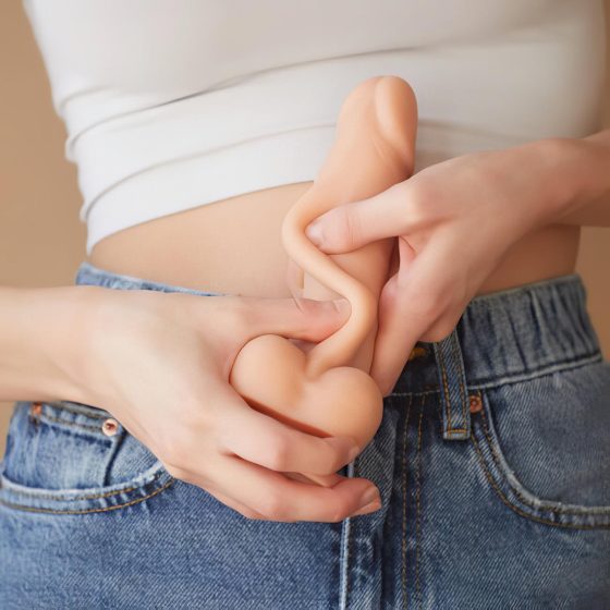 Strap-on-me M - dvouvrstvé dildo s přísavkou (přírodní)